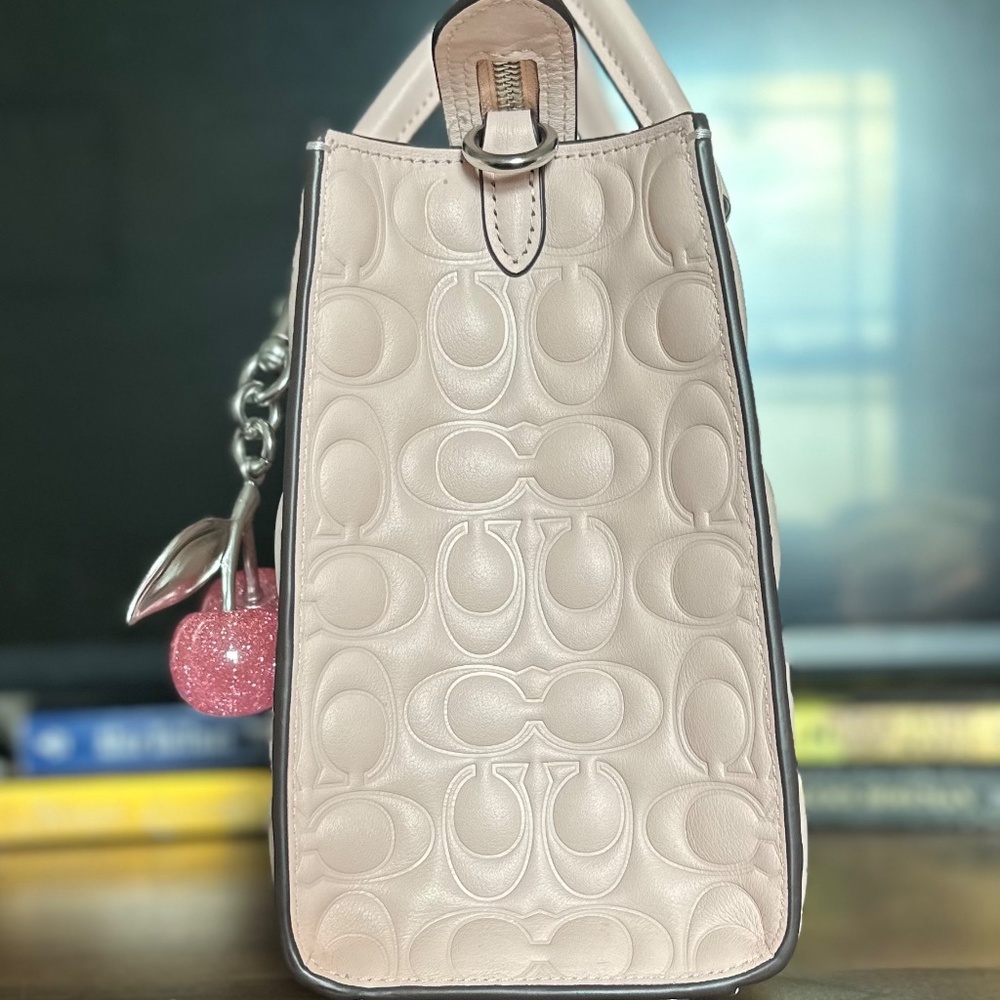 Maggie Small Tote Bag In Signature Leather w/Matching Wallet - Picture 3 of 5